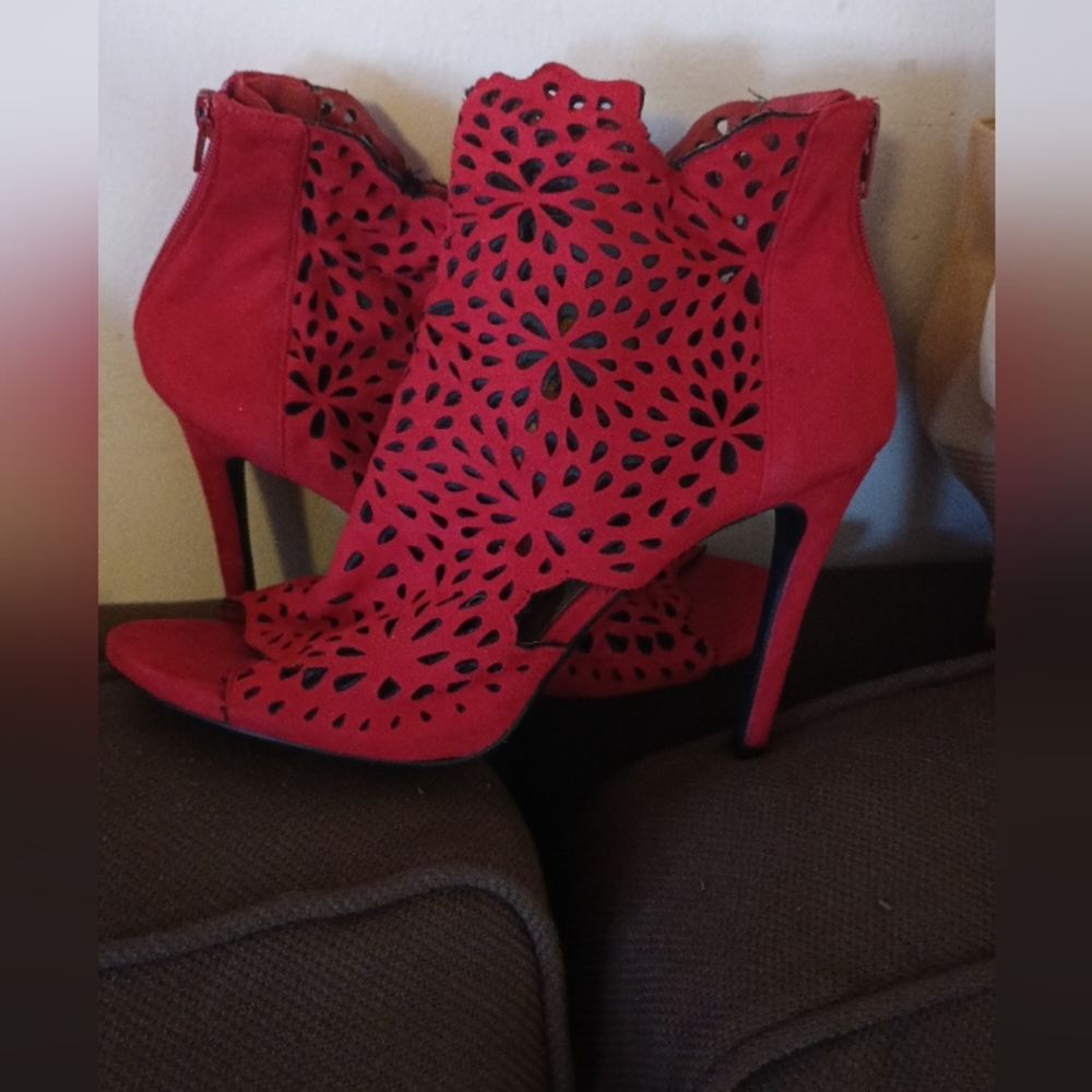 Elegant Red Women's Heels